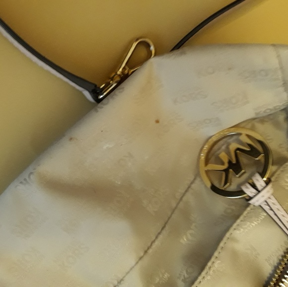 Michael kors purse bag w/ wallet set - Picture 8 of 8